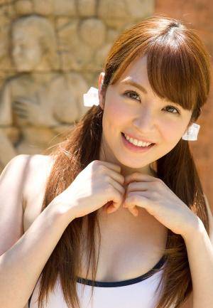 Original 885 px/ 1280 px