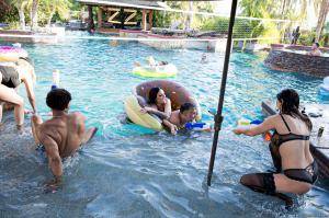 Original 2495 px/ 1663 px