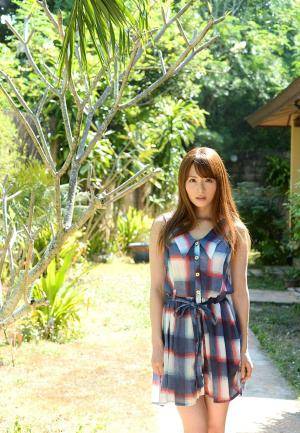 Original 885 px/ 1280 px