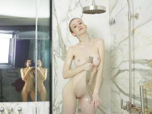 Original 10000 px/ 7514 px