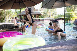 Original 2495 px/ 1663 px