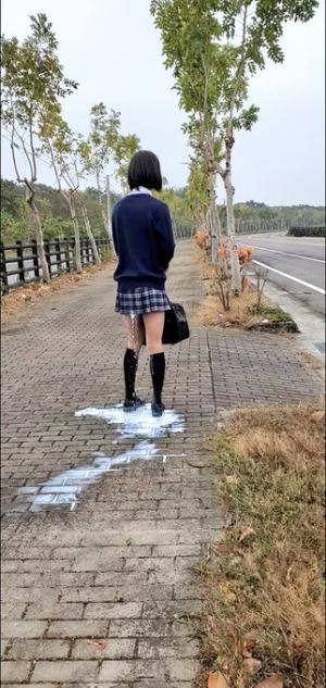 Original 322 px/ 680 px