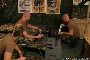 Original 900 px/ 600 px