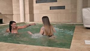 Original 1024 px/ 576 px