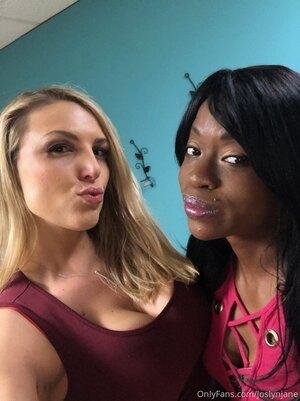 Original 766 px/ 1025 px