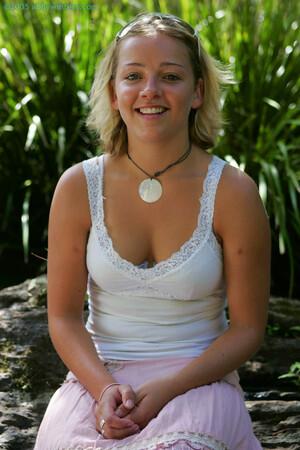 Original 981 px/ 1472 px