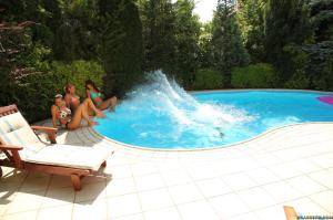 Original 2495 px/ 1663 px