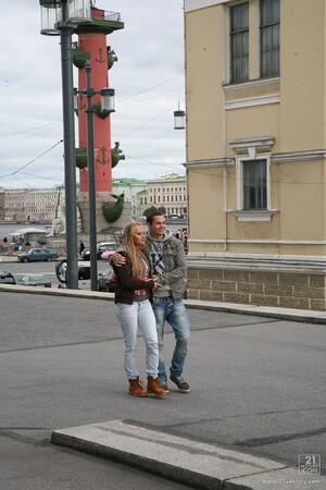 Original 853 px/ 1280 px