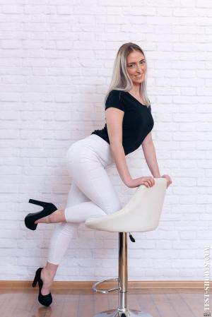 Original 854 px/ 1280 px