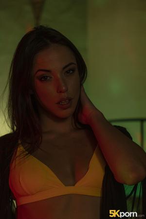 #5KPorn Anastasia Brokelyn - Strip For You (23092020) - 271x