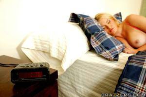 Original 900 px/ 599 px