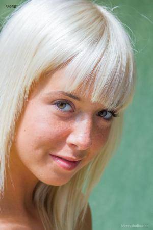 Original 851 px/ 1280 px