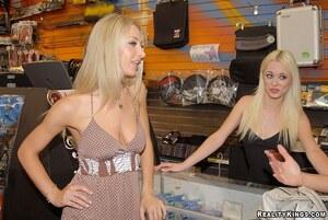 Original 900 px/ 602 px