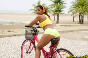 Original 3840 px/ 2542 px