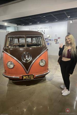 Original 2000 px/ 3000 px