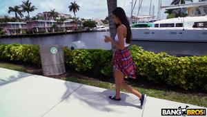 Original 1280 px/ 720 px