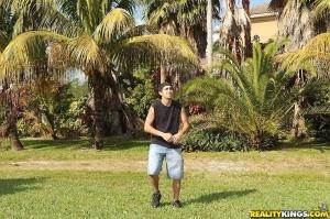 Original 3840 px/ 2548 px