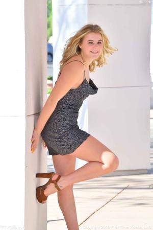 Original 852 px/ 1280 px