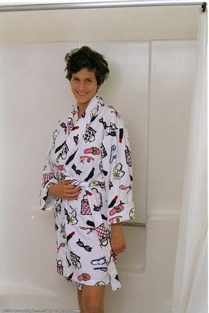 Original 682 px/ 1024 px