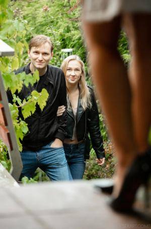 Original 1358 px/ 2048 px