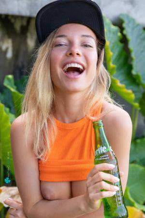 Original 907 px/ 1360 px