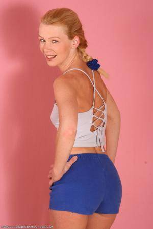 Original 682 px/ 1024 px