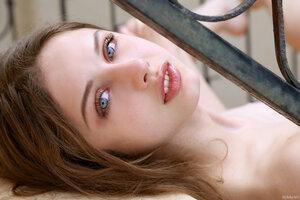 Original 4200 px/ 2800 px