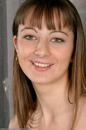 Original 682 px/ 1024 px