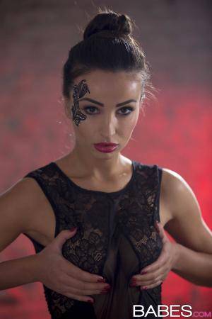 Original 1663 px/ 2495 px