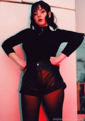 Original 2099 px/ 2973 px