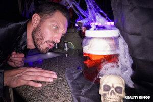 Original 3000 px/ 2000 px