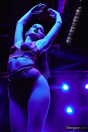 Original 1333 px/ 1999 px