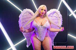 Original 1600 px/ 1067 px