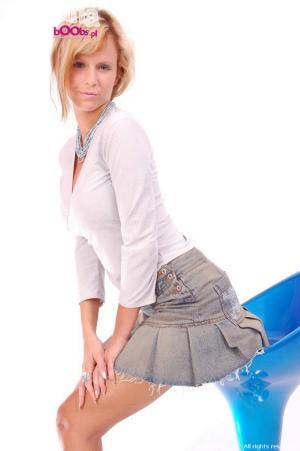 Original 684 px/ 1030 px