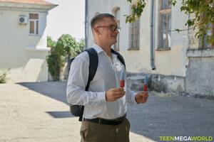 Original 3500 px/ 2333 px