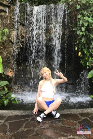 Original 2000 px/ 3000 px