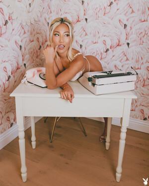 Original 4899 px/ 6124 px