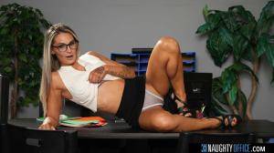 Original 2500 px/ 1406 px