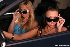 Original 900 px/ 600 px