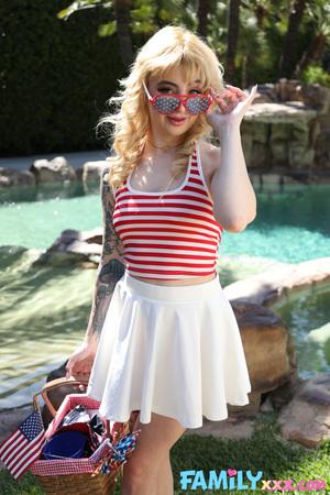 Original 3840 px/ 5760 px