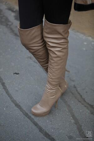 Original 853 px/ 1280 px