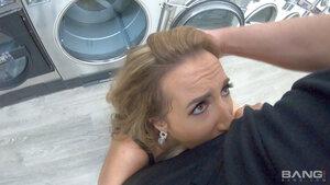 Original 2600 px/ 1463 px