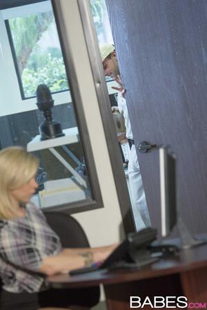 Original 832 px/ 1248 px