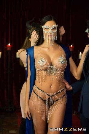 Original 2000 px/ 3000 px