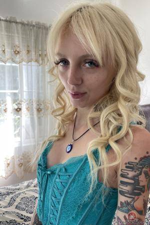 Original 2000 px/ 3000 px