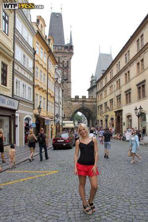 Original 854 px/ 1280 px