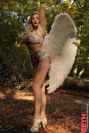 Original 768 px/ 1152 px