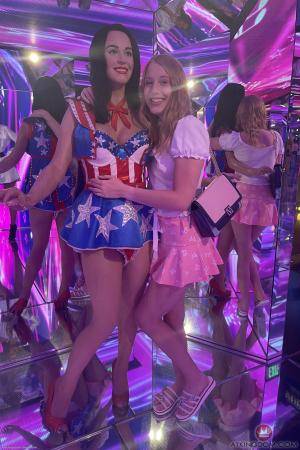 Original 2000 px/ 3000 px