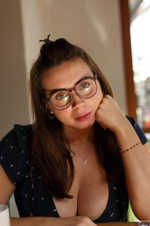 Original 1280 px/ 1920 px