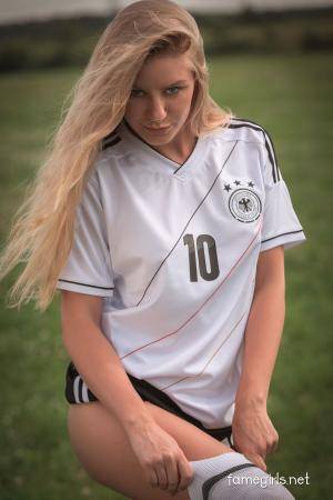 Original 3840 px/ 5760 px